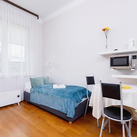 Przytulne Studio Krowoderska Krakow By Noclegi Renters Extérieur photo